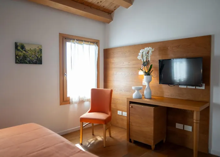 Отель Borgo Ronchetto 4*